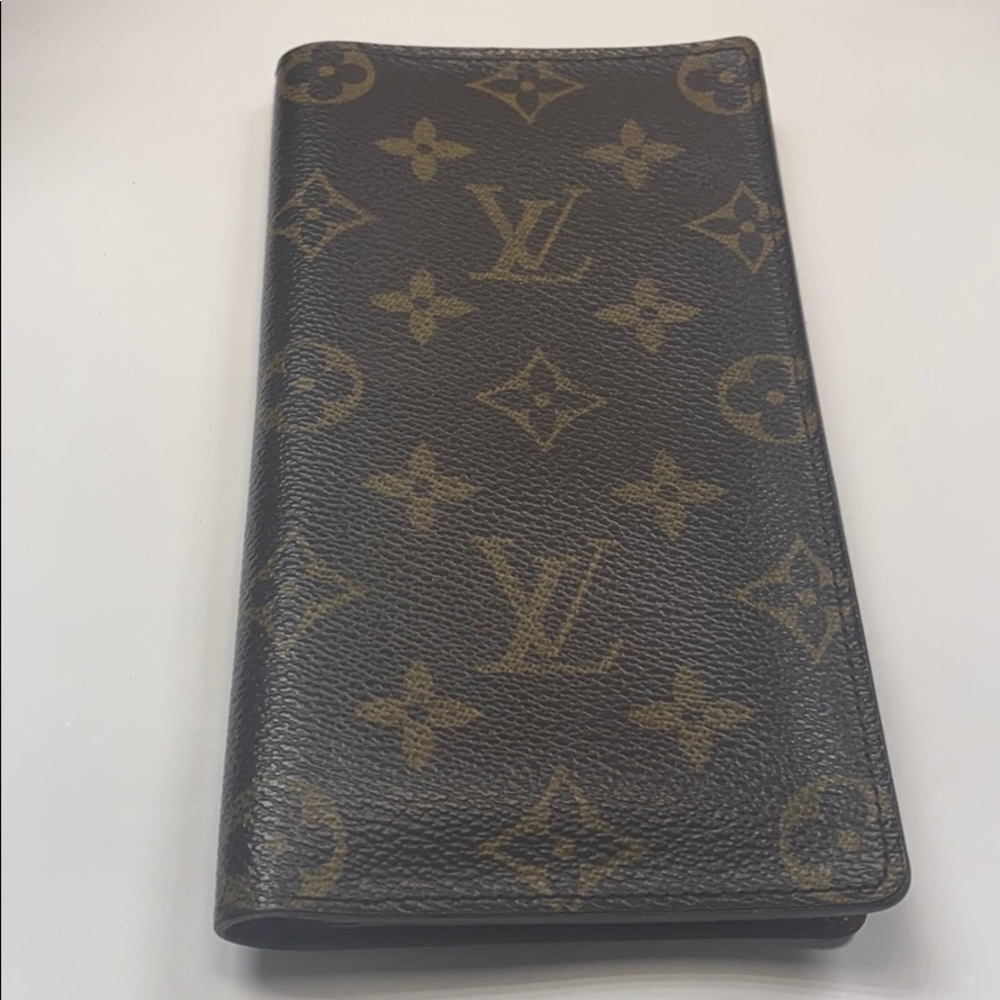 Louis Vuitton Bifold Checkbook Credit Card Clutch